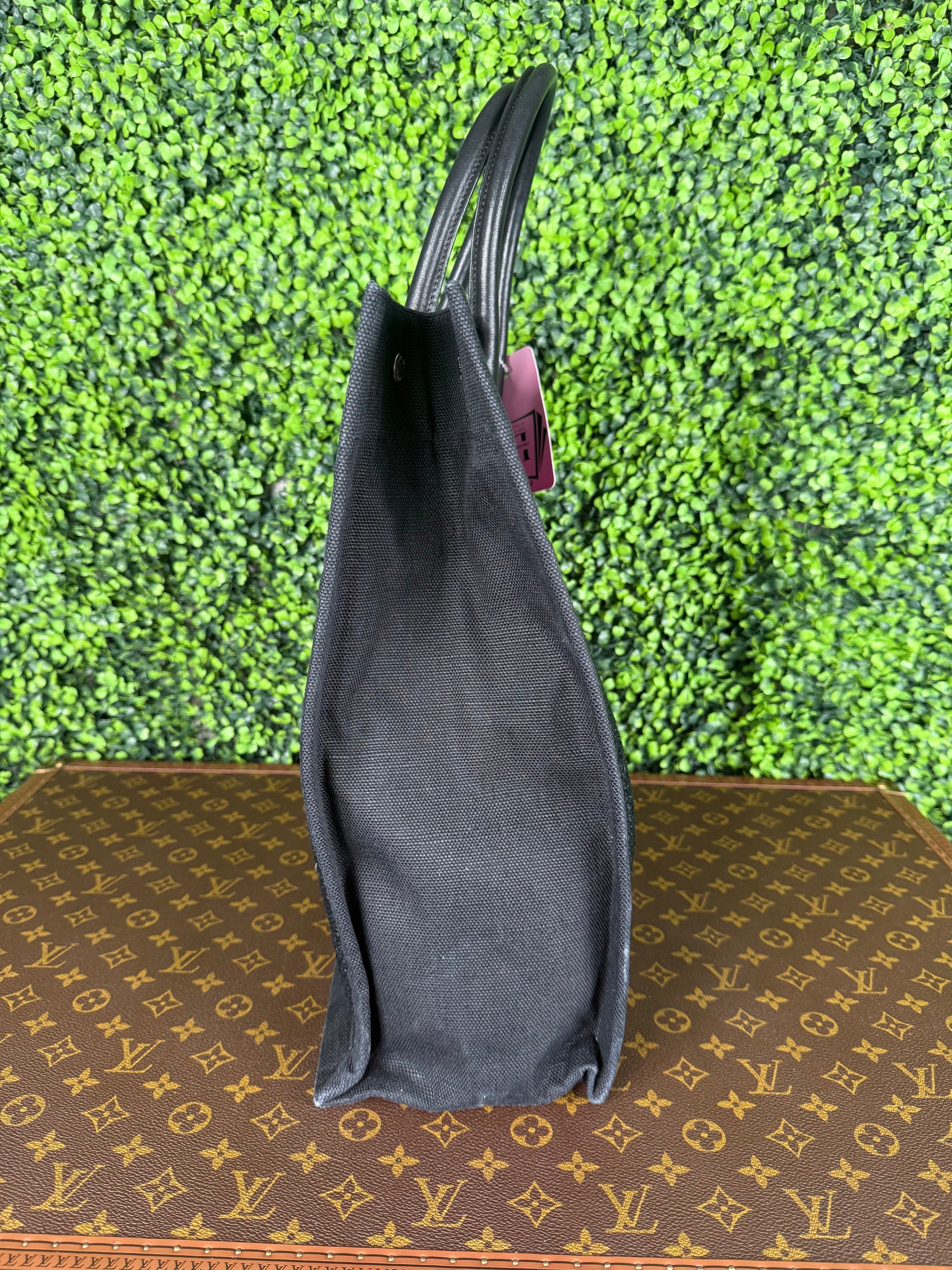 Yves Saint Laurent Tote