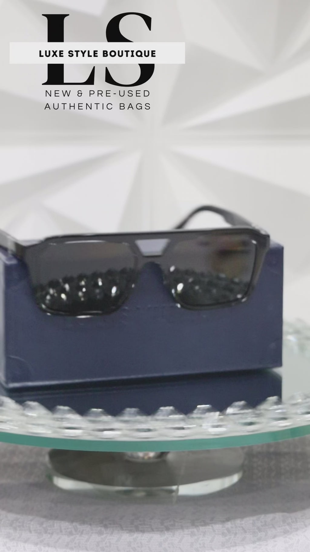 Louis Vuitton Hit Large Square Sunglasses 56*17 NEW