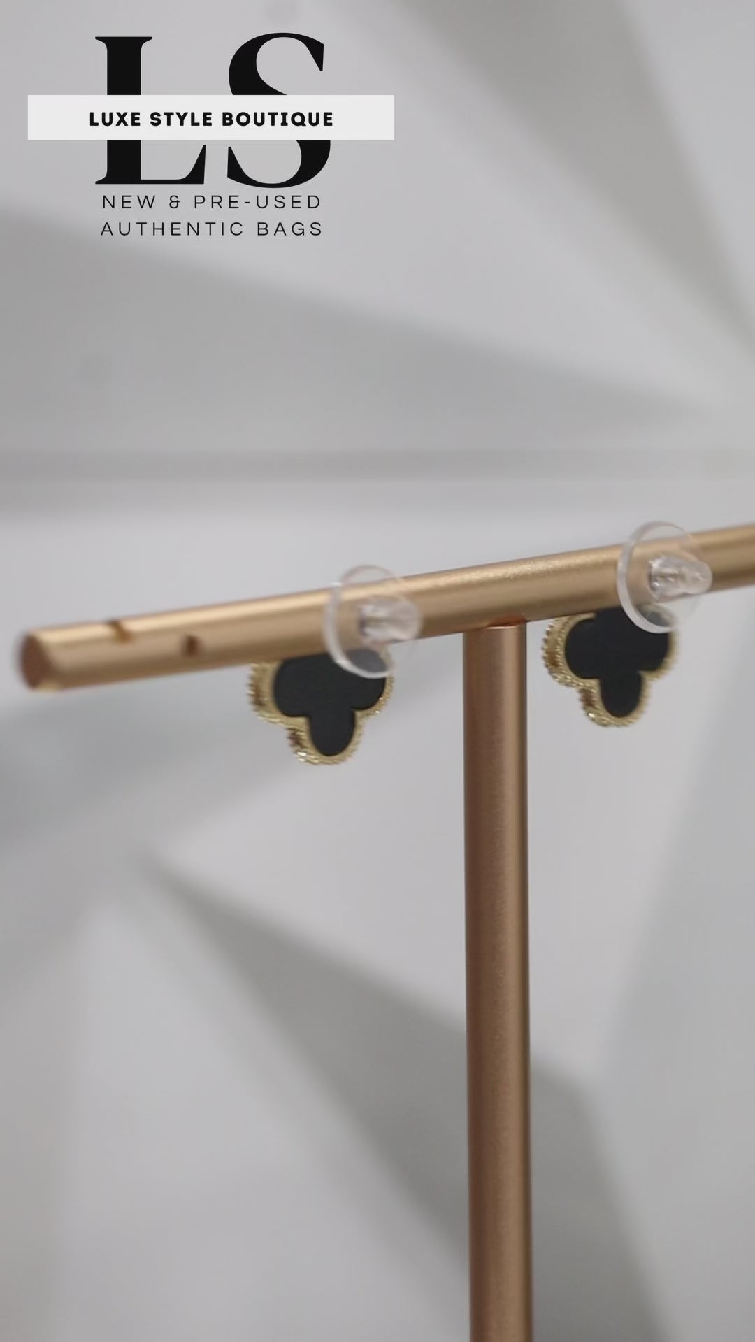 Earrings Yellow Gold 18K w/Onyx